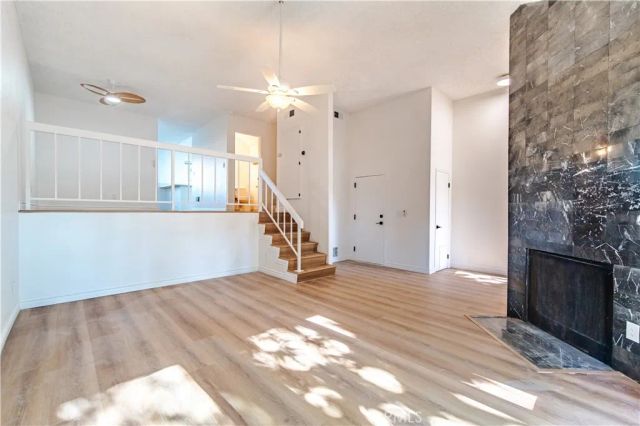 8851 Independence Avenue APT 33, Los Angeles, CA 91304