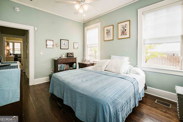 309 E 34th Street, Savannah, GA 31401