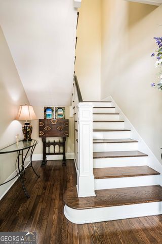 309 E 34th Street, Savannah, GA 31401