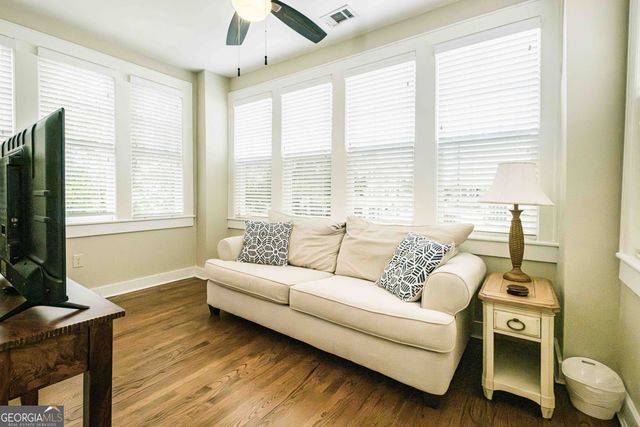 309 E 34th Street, Savannah, GA 31401