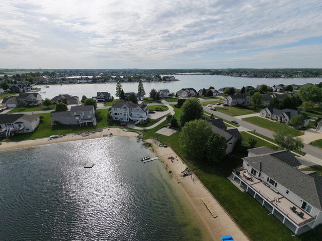 1554 Ponstein Drive, Hudsonville, MI 49426