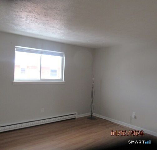 152 Surrey Drive 156, Bristol, CT 06010