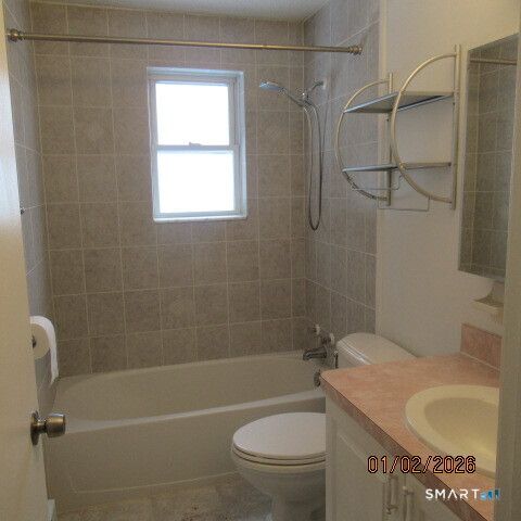 152 Surrey Drive 156, Bristol, CT 06010