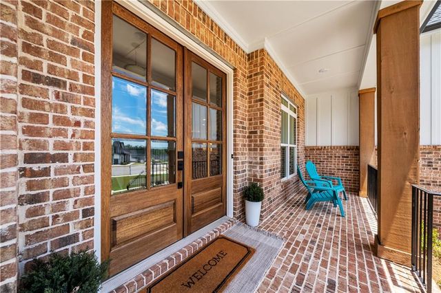 401 Oakleigh Avenue, Woodstock, GA 30188