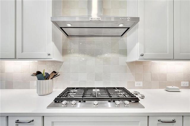 401 Oakleigh Avenue, Woodstock, GA 30188