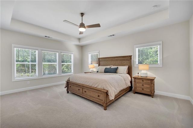 401 Oakleigh Avenue, Woodstock, GA 30188