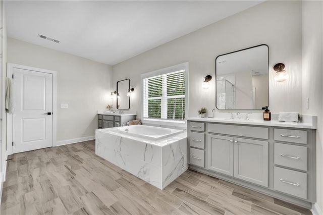 401 Oakleigh Avenue, Woodstock, GA 30188