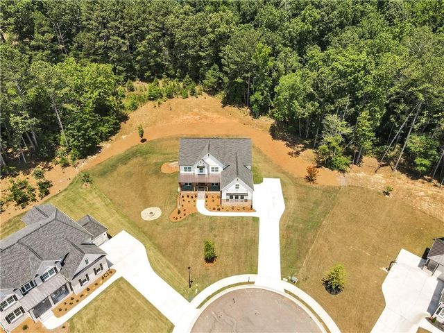 401 Oakleigh Avenue, Woodstock, GA 30188