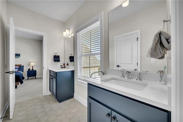 401 Oakleigh Avenue, Woodstock, GA 30188