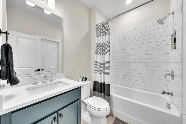 401 Oakleigh Avenue, Woodstock, GA 30188