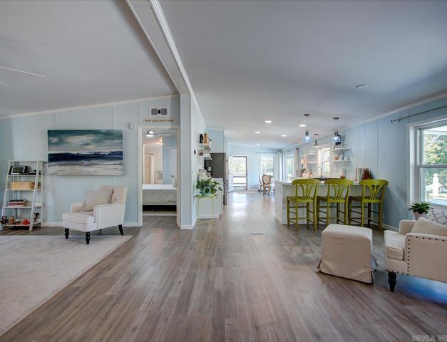 231 Century Cir Circle, Hot Springs, AR 71913