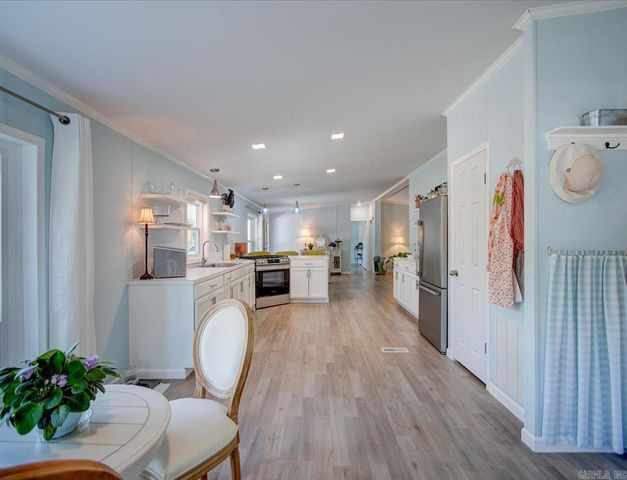 231 Century Cir Circle, Hot Springs, AR 71913