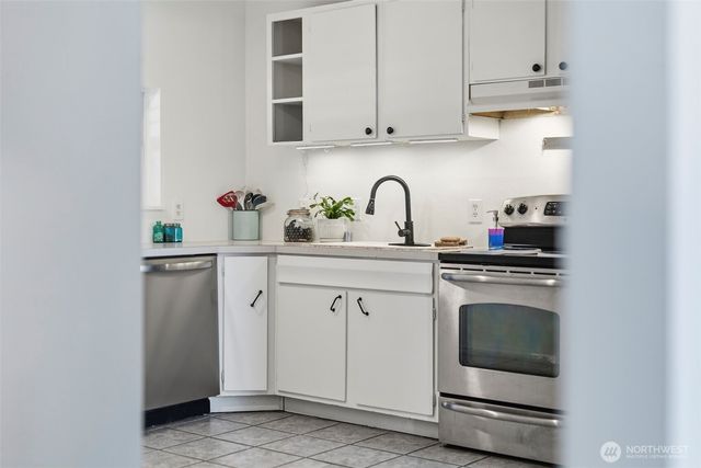 11209 Riviera Drive, Anderson Island, WA 98303