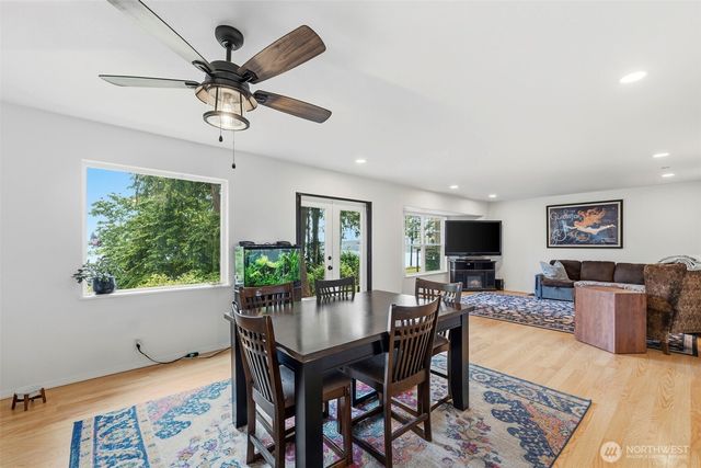 11209 Riviera Drive, Anderson Island, WA 98303
