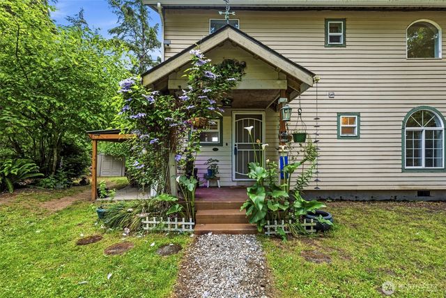 11209 Riviera Drive, Anderson Island, WA 98303