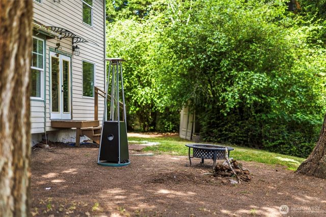 11209 Riviera Drive, Anderson Island, WA 98303