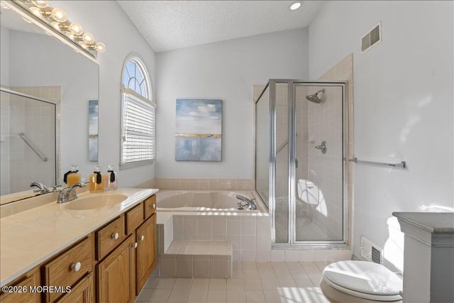 11 Ramsey Way, Monroe, NJ 08831