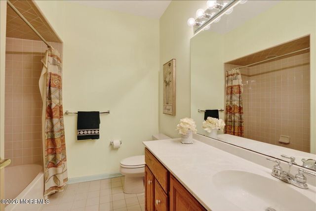 11 Ramsey Way, Monroe, NJ 08831