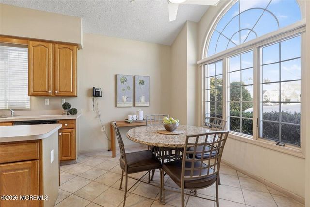 11 Ramsey Way, Monroe, NJ 08831