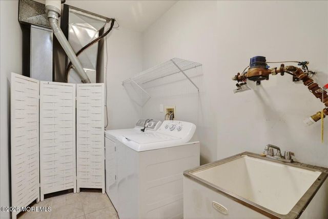 11 Ramsey Way, Monroe, NJ 08831