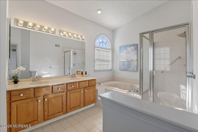 11 Ramsey Way, Monroe, NJ 08831