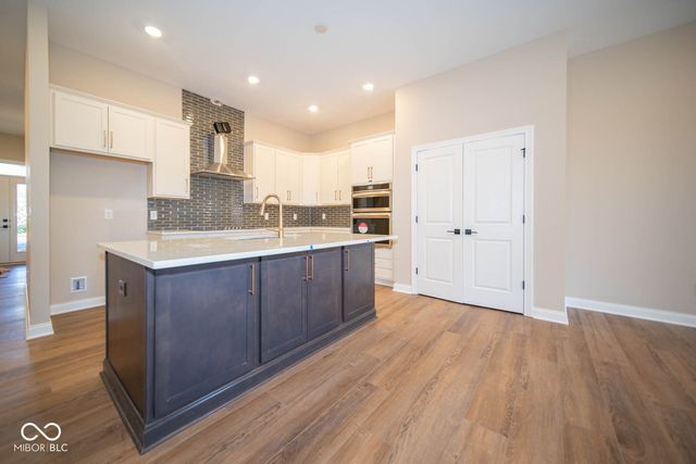 7942 Beaumont Green Place, Indianapolis, IN 46250