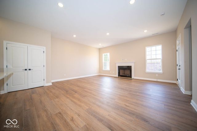 7942 Beaumont Green Place, Indianapolis, IN 46250