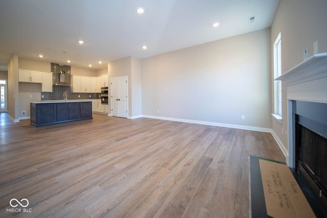 7942 Beaumont Green Place, Indianapolis, IN 46250