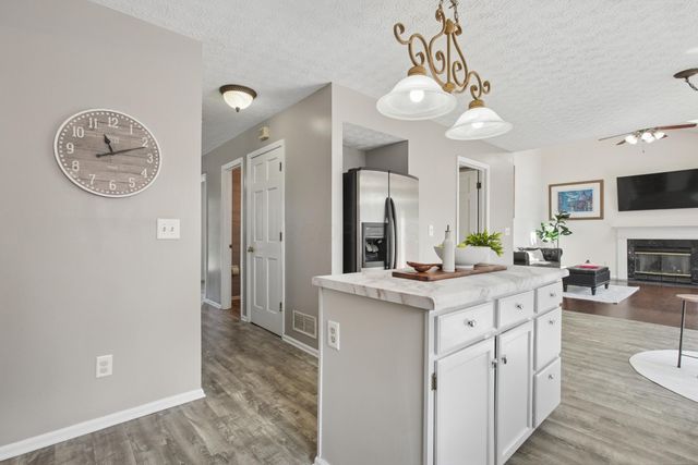 1540 Whitcombe Way, Columbus, OH 43228