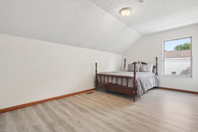 1540 Whitcombe Way, Columbus, OH 43228