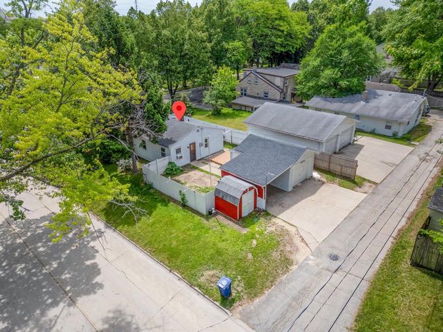 1200 S GREENWOOD AVENUE, Green Bay, WI 54304