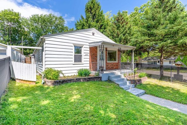 1200 S GREENWOOD AVENUE, Green Bay, WI 54304