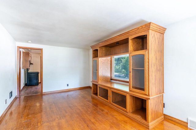 1200 S GREENWOOD AVENUE, Green Bay, WI 54304