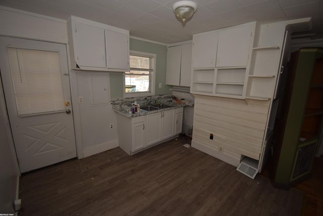 20150 Sherwood Road, Belleville, MI 48111