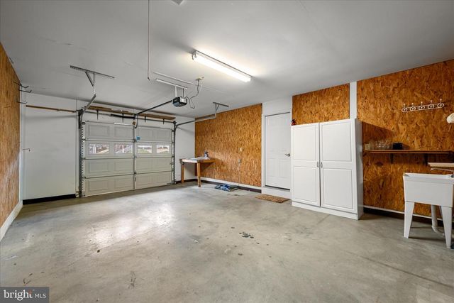 126 FAIRGROUND RD, Woodstock, VA 22664