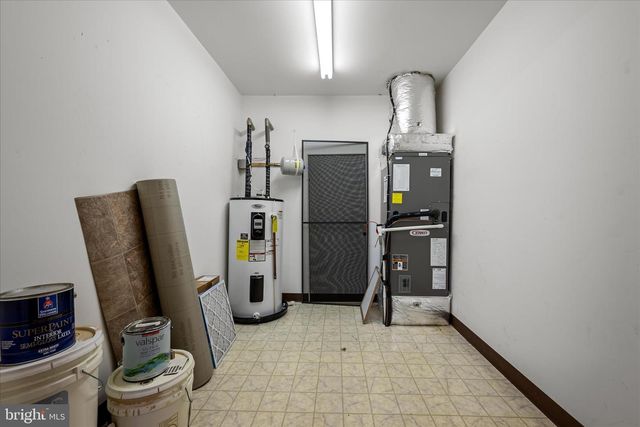 126 FAIRGROUND RD, Woodstock, VA 22664