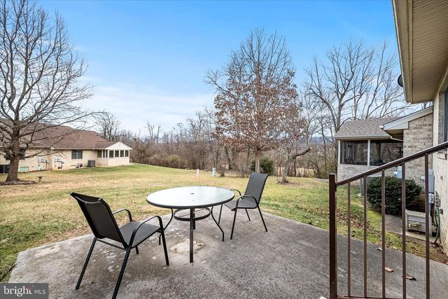 126 FAIRGROUND RD, Woodstock, VA 22664