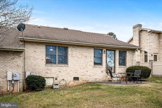 126 FAIRGROUND RD, Woodstock, VA 22664