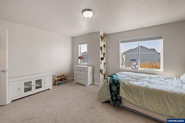 4435 Sagecrest Dr NE, Albany, OR 97322