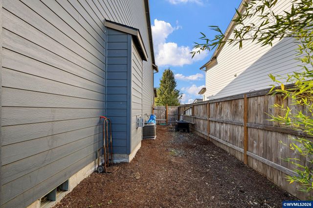 4435 Sagecrest Dr NE, Albany, OR 97322