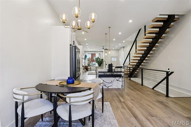 4446 Norfolk Avenue, St Louis, MO 63110