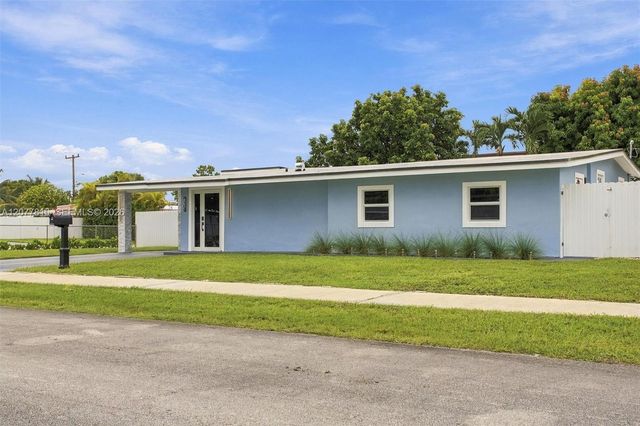 4035 SW 108th Avenue, Miami, FL 33165