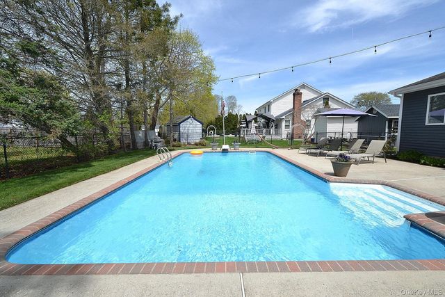 30 Myrtle Lane, Patchogue, NY 11772