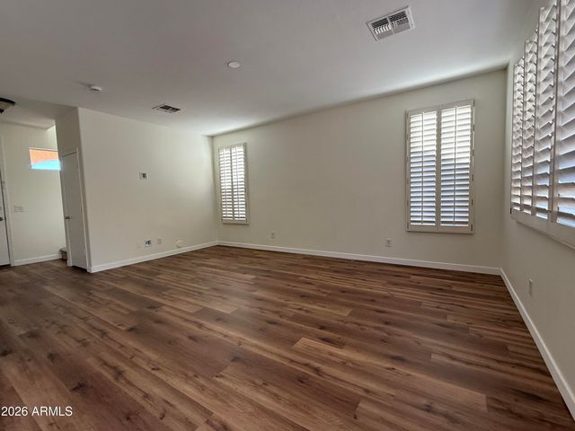 1140 E FERRARA Street, San Tan Valley, AZ 85140