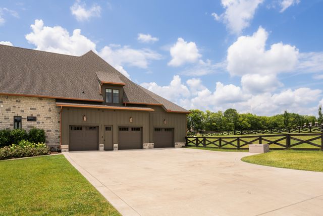 5201 Bond Springs Ct, Thompsons Station, TN 37179