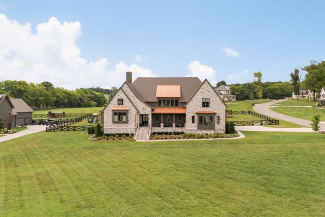 5201 Bond Springs Ct, Thompsons Station, TN 37179