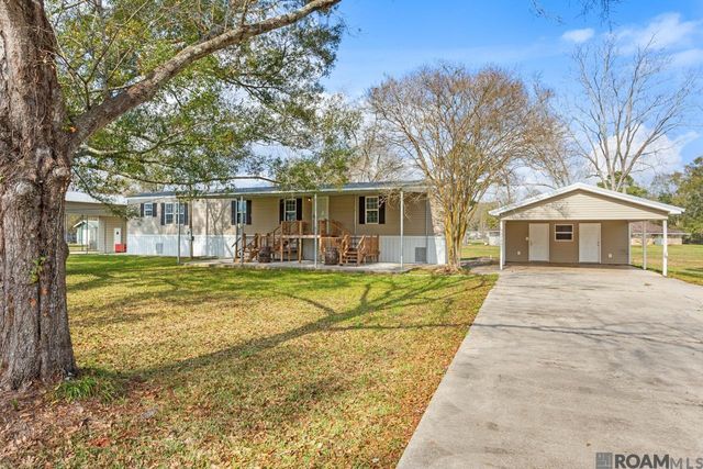 44422 Melancon St, Sorrento, LA 70778