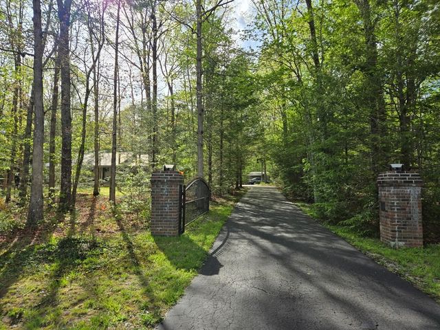 1320 Laurel Way, Monterey, TN 38574
