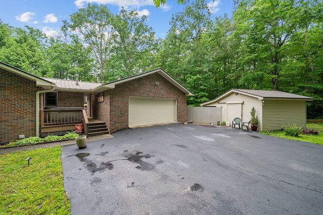 1320 Laurel Way, Monterey, TN 38574