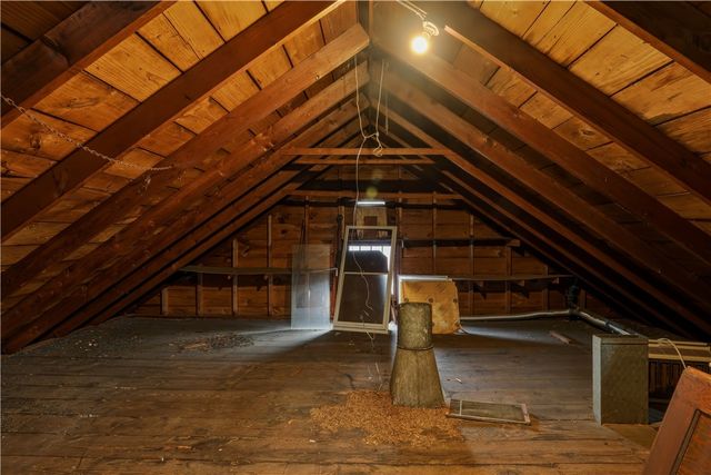 135 Crestmont Road, Binghamton, NY 13905